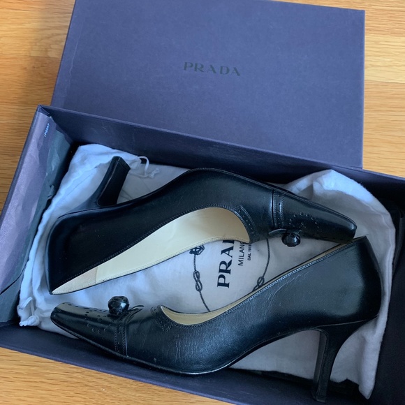 Prada Square Toe Heel with Flower Detail - Picture 2 of 8